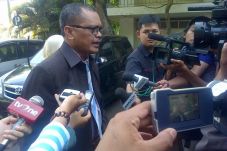Peneror ancam ayah korban...