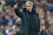 Mou parkir pemain inti...