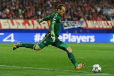 Sukses gantikan Cech,...