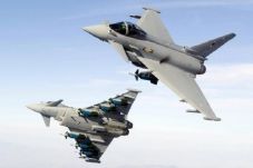 Dua jet tempur Rusia...