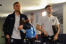 Inginkan duo Southampton,...