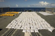Militer Australia cegat...