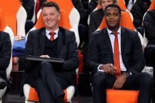Van Gaal bawa Kluivert...