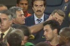 Mourinho terngiang insiden...