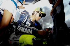 Rossi ngambek, Bradl...