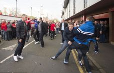 Fans Liverpool dan Chelsea...