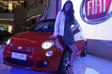 Fiat 500 S diluncukan...