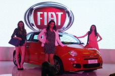 Fiat 500 targetkan 300...