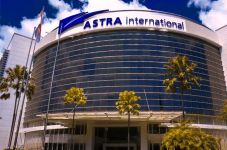 Astra: Total penjualan...
