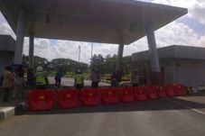 Penutupan Pintu M1 Bandara...
