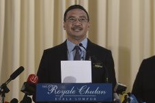 Malaysia akan bentuk...