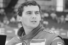 Ayrton Senna tinggalkan...