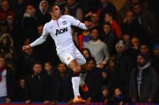 Giggs isyaratkan Van...