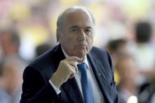 Aksi rasisme pada Alves...