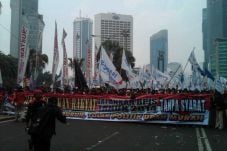 65 ribu buruh Bekasi...