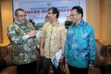 DPR kecam pemotongan...
