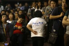 Kerabat penumpang MH370...