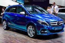 Mercedes-Benz mulai...