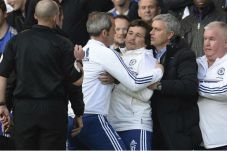 Asisten pelatih Chelsea...