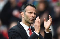 Giggs tanggapi santai...