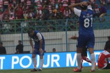 Striker haus gol bidikan...