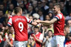 Giroud bawa Meriam London...