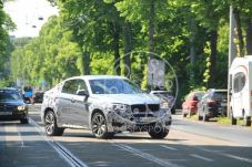 BMW F16 X6 terlihat...