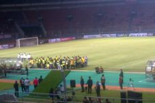 Laga Garuda Jaya kontra...