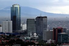 Ekonomi Indonesia 10...