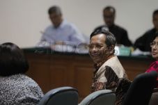 Mahfud pasrahkan nasibnya...