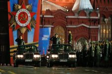 Rusia kerahkan 69 jet...