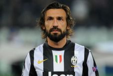 Pirlo terlalu tua untuk...