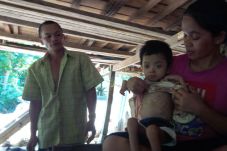 Seorang bocah di Polman...