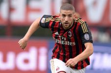 Taarabt jatuh hati pada...