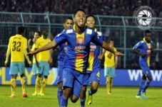 Arema pesta gol di Kanjuruhan