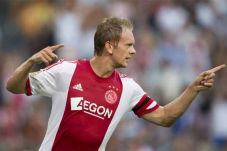 De Jong antusias ke...