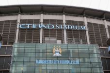 Manchester City terancam...