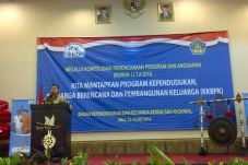 500 Penyuluh KB diberi...