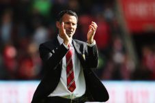 Giggs putuskan nasibnya...