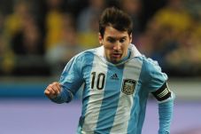 Messi akui tak setara...