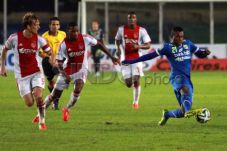 Maung Bandung buat Ajax...
