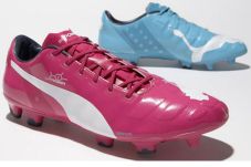 Nih, Sepatu eye-catching...