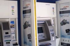 Keamanan bank diuji