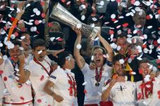 Sevilla juara Eropa...