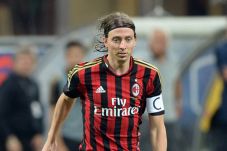 Montolivo desak Milan...