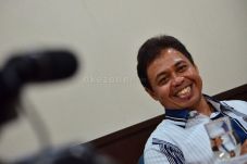 Iringan mobil Wali Kota...