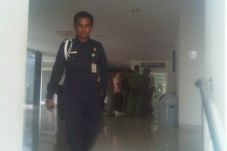 Penyidik KPK Sambangi...
