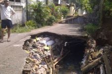 Jalan Menuju SMAN 109...