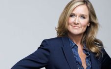 Ahrendts Bikin Gebrakan