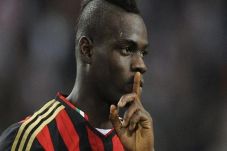 Rindu Anak, Balotelli...